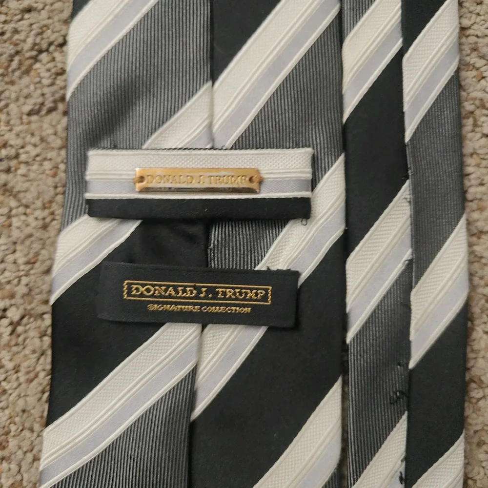 Donald J. Trump  Lot of 3 Ties Men 3‎ Silk Signature Collection President